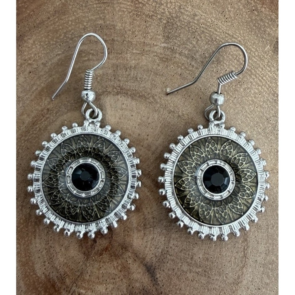 Vintage Silver & Black Round Medallion Earrings Dangle Drop Earring Whimsigoth